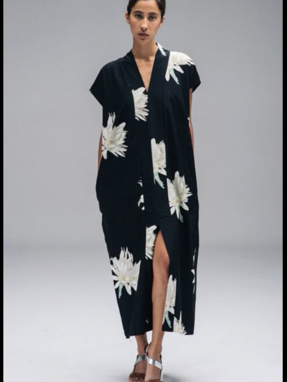 Horses Atelier Smoking Dress Hawaiian Floral Black - Picture 3 of 7